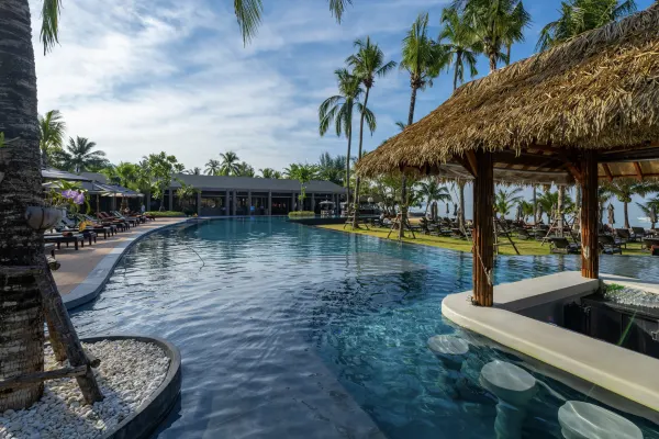 La Flora Khao Lak_Cave Club